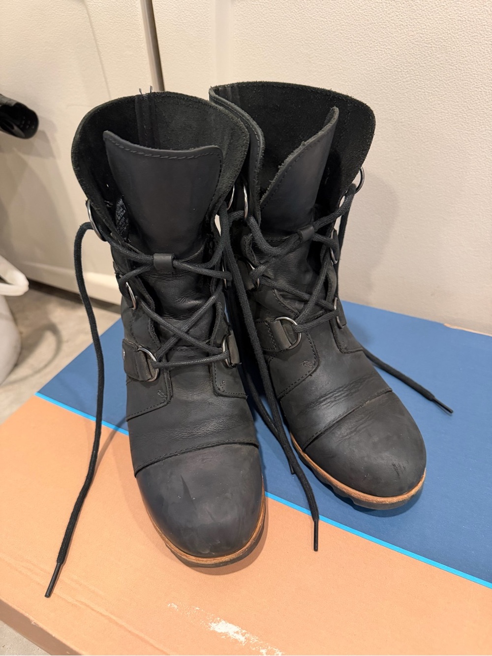 Sorel Black Lace-Up Leather Combat Boots
